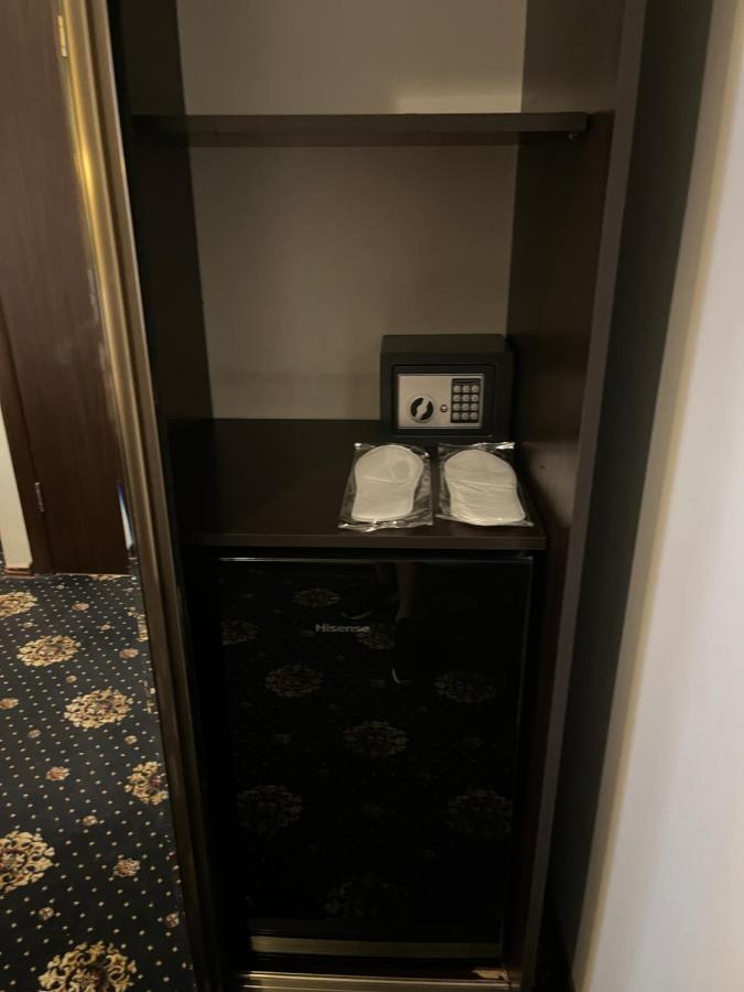 Hotel New Royal Tbiliszi Kültér fotó